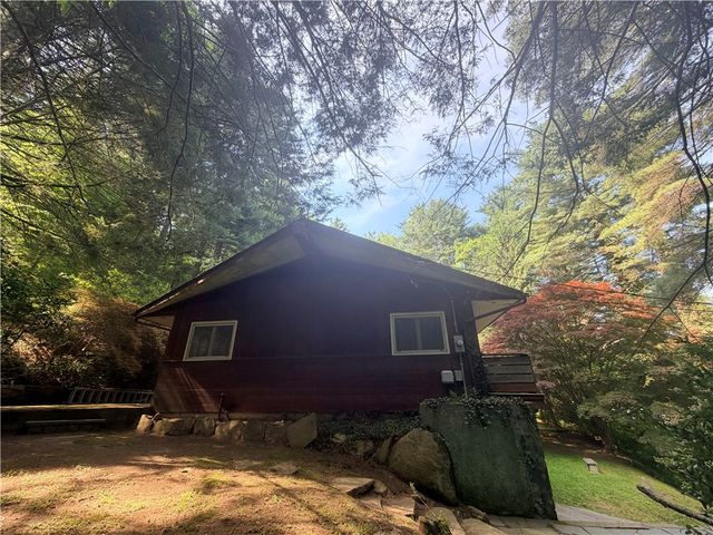 172 Greenville Road, North Smithfield, RI 02896