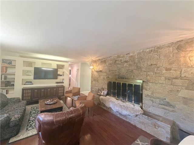 172 Greenville Road, North Smithfield, RI 02896