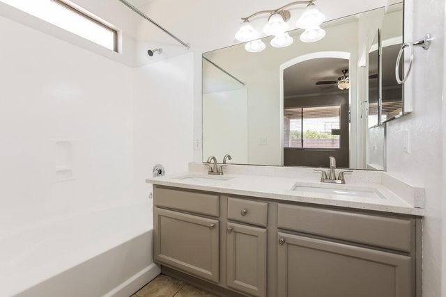 3329 E Powell Court, Gilbert, AZ 85298
