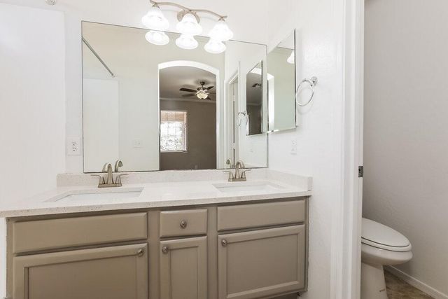 3329 E Powell Court, Gilbert, AZ 85298