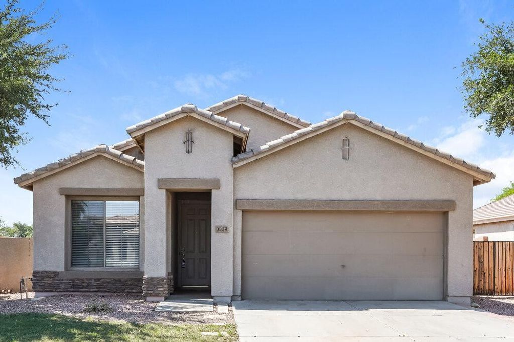 3329 E Powell Court, Gilbert, AZ 85298