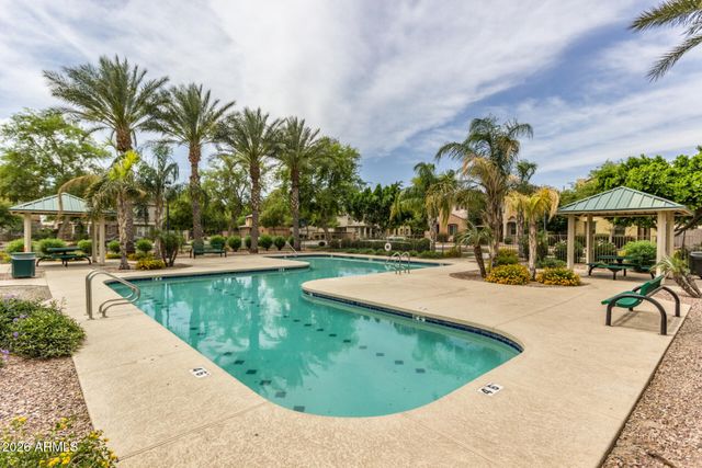 7735 W EATON Road, Phoenix, AZ 85035