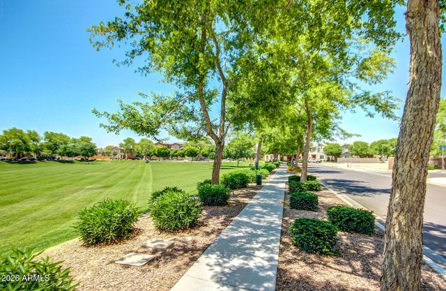 7735 W EATON Road, Phoenix, AZ 85035