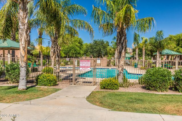 7735 W EATON Road, Phoenix, AZ 85035