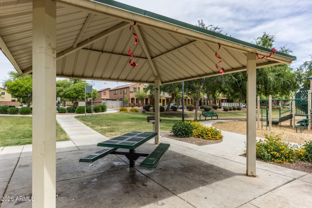 Image 36 of property listing at 7735 W EATON Road, Phoenix, AZ 85035