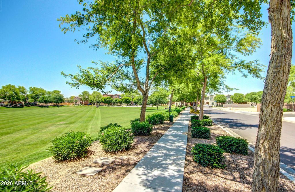 Image 50 of property listing at 7735 W EATON Road, Phoenix, AZ 85035