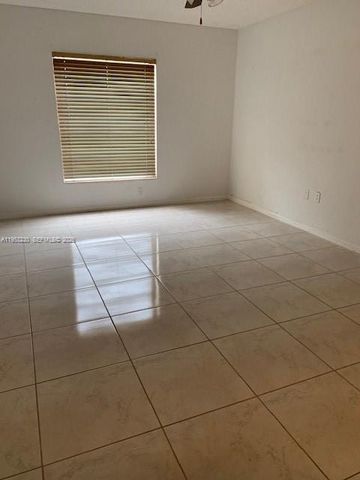 17650 NW 68th Ave A1005, Hialeah, FL 33015