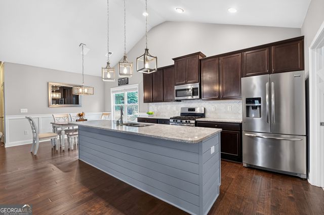 104 Willow Creek Trail, Dallas, GA 30132