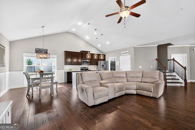 104 Willow Creek Trail, Dallas, GA 30132