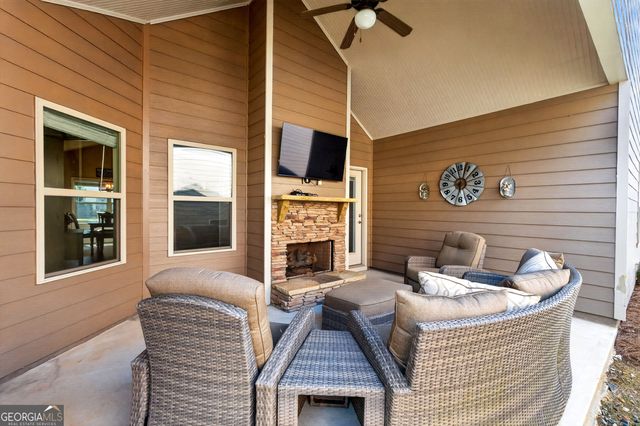 104 Willow Creek Trail, Dallas, GA 30132