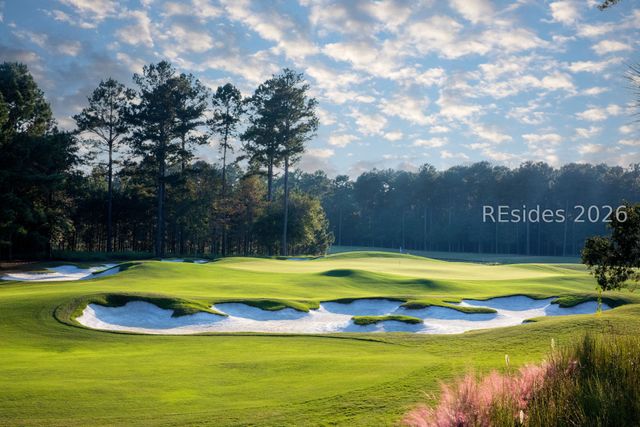 5042 Azalea Dr, Hardeeville, SC 29927