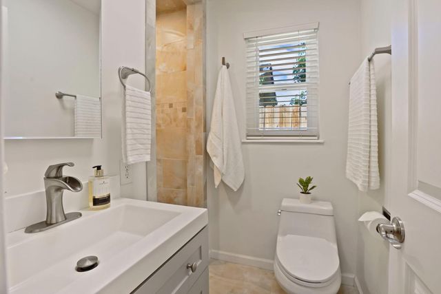 507 Gerard Dr, Lodi, CA 95242