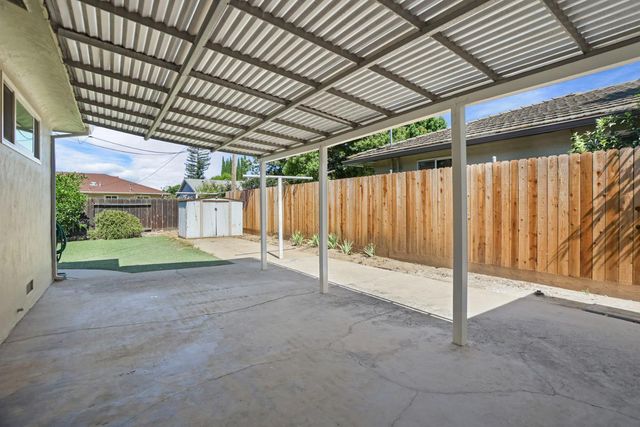 507 Gerard Dr, Lodi, CA 95242