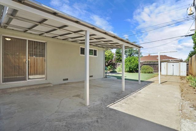 507 Gerard Dr, Lodi, CA 95242