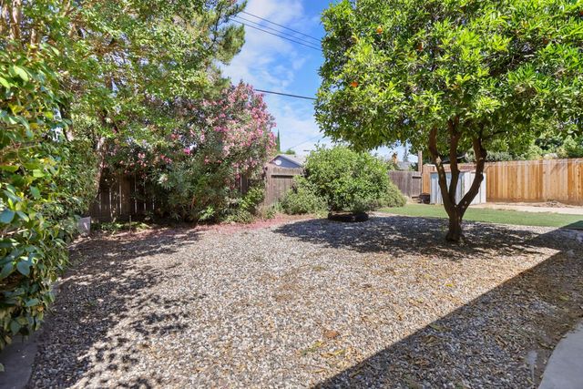 507 Gerard Dr, Lodi, CA 95242