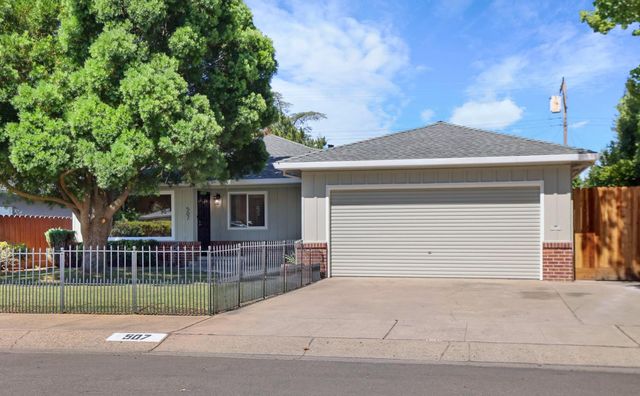 507 Gerard Dr, Lodi, CA 95242