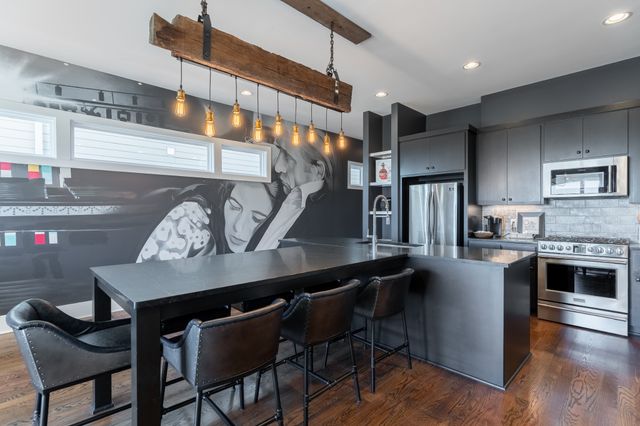 20 Fern Ave, Nashville, TN 37207