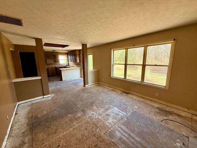 12409 Crystal Pointe Circle, Indianapolis, IN 46236