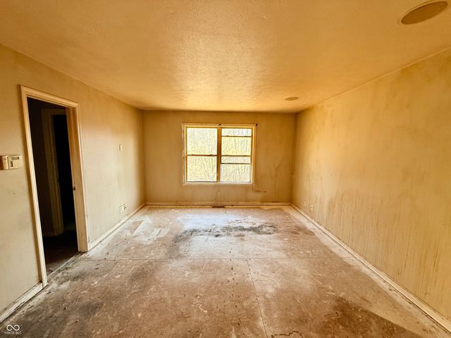 12409 Crystal Pointe Circle, Indianapolis, IN 46236