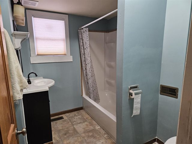 2019 Leahy Street, Muskegon Heights, MI 49444