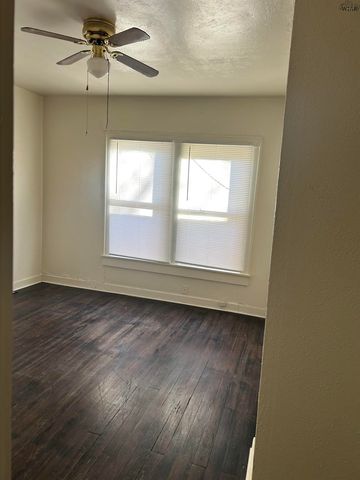 1643 PEARL AVENUE, Wichita Falls, TX 76301