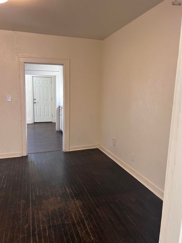 1643 PEARL AVENUE, Wichita Falls, TX 76301