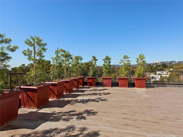 610 Levering Avenue 402, Los Angeles, CA 90024