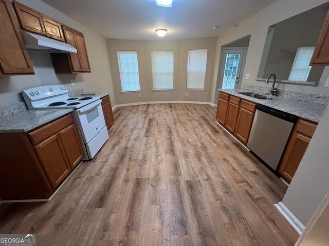 95 Creek Way, Covington, GA 30016