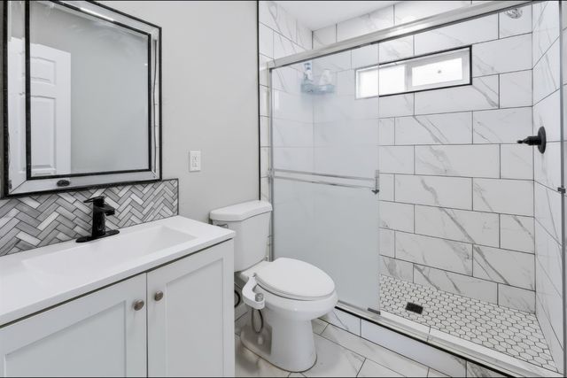 5203 W Mission Avenue, Fresno, CA 93722