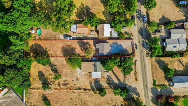 5203 W Mission Avenue, Fresno, CA 93722