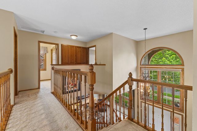 16943 Candlewood Parkway, Eden Prairie, MN 55347