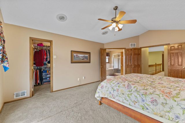 16943 Candlewood Parkway, Eden Prairie, MN 55347