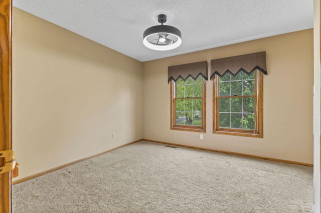 16943 Candlewood Parkway, Eden Prairie, MN 55347