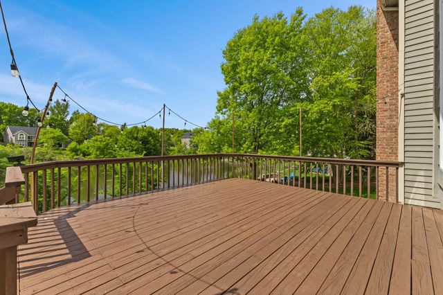 16943 Candlewood Parkway, Eden Prairie, MN 55347