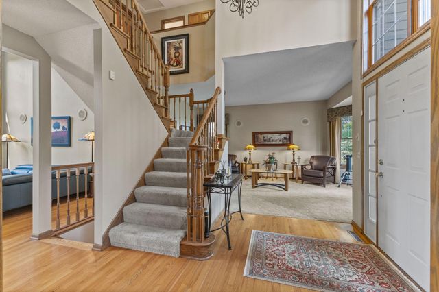 16943 Candlewood Parkway, Eden Prairie, MN 55347