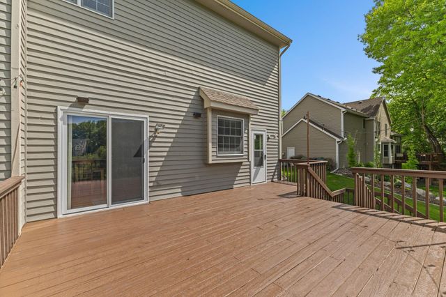 16943 Candlewood Parkway, Eden Prairie, MN 55347