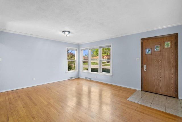 W150N8180 Manhattan DRIVE, Menomonee Falls, WI 53051