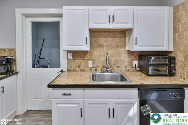 317 West Garrison Street, Bethlehem City, PA 18018