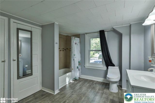317 West Garrison Street, Bethlehem City, PA 18018