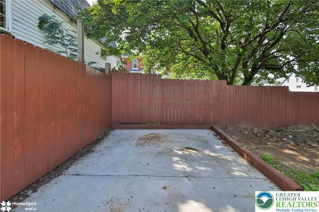317 West Garrison Street, Bethlehem City, PA 18018