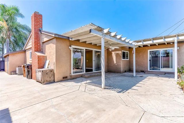 718 Meade Avenue, Fullerton, CA 92833