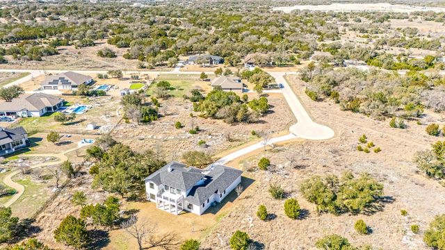 105 Rocky Summit CT, Spicewood, TX 78669