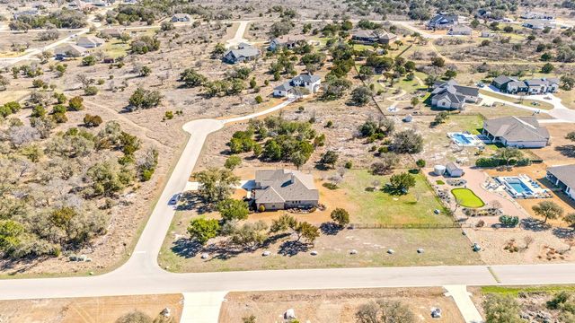 105 Rocky Summit CT, Spicewood, TX 78669