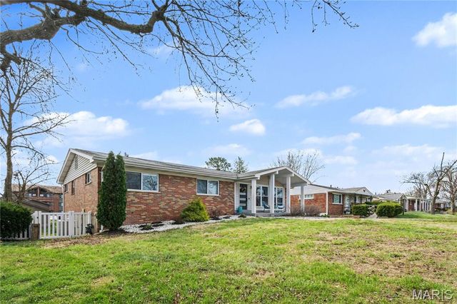 3608 Cordes Drive, Mehlville, MO 63125