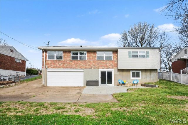 3608 Cordes Drive, Mehlville, MO 63125