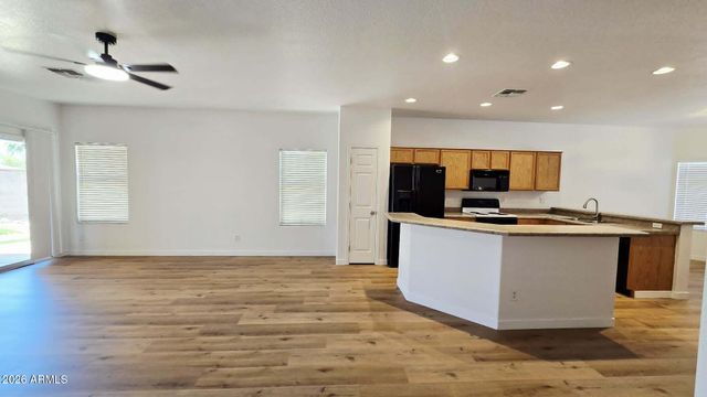 3771 E THUNDERHEART Trail, Gilbert, AZ 85297