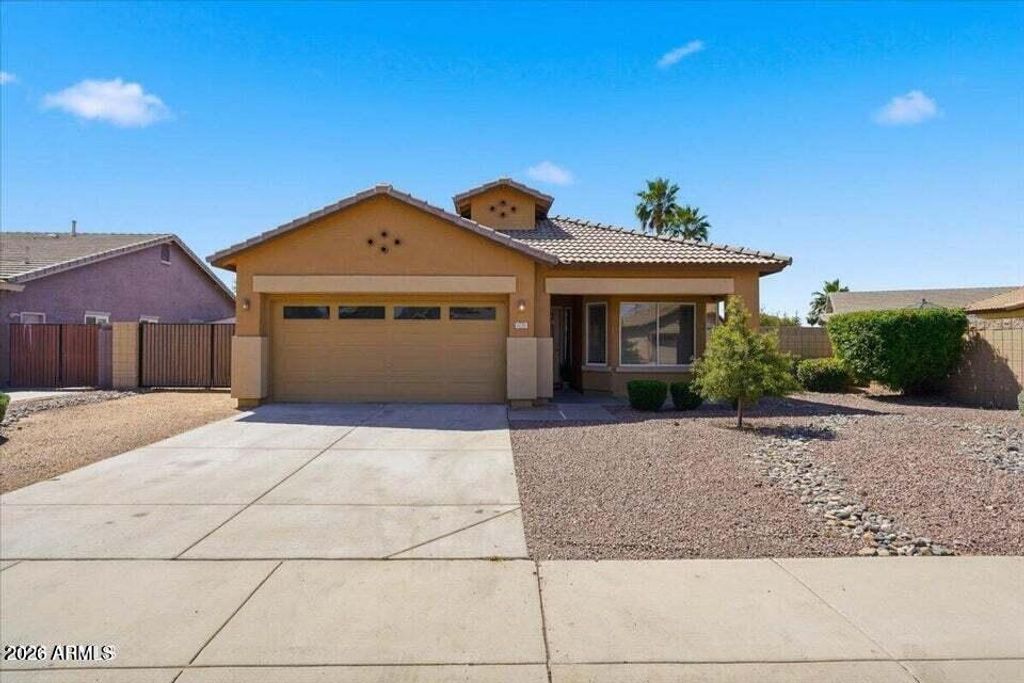 3771 E THUNDERHEART Trail, Gilbert, AZ 85297