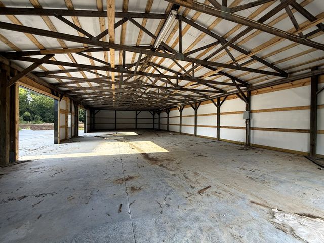 8249 Twelve Corners Rd, Lascassas, TN 37085