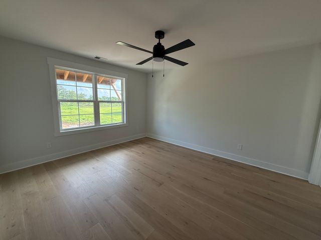 8249 Twelve Corners Rd, Lascassas, TN 37085
