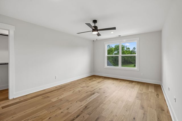 8249 Twelve Corners Rd, Lascassas, TN 37085